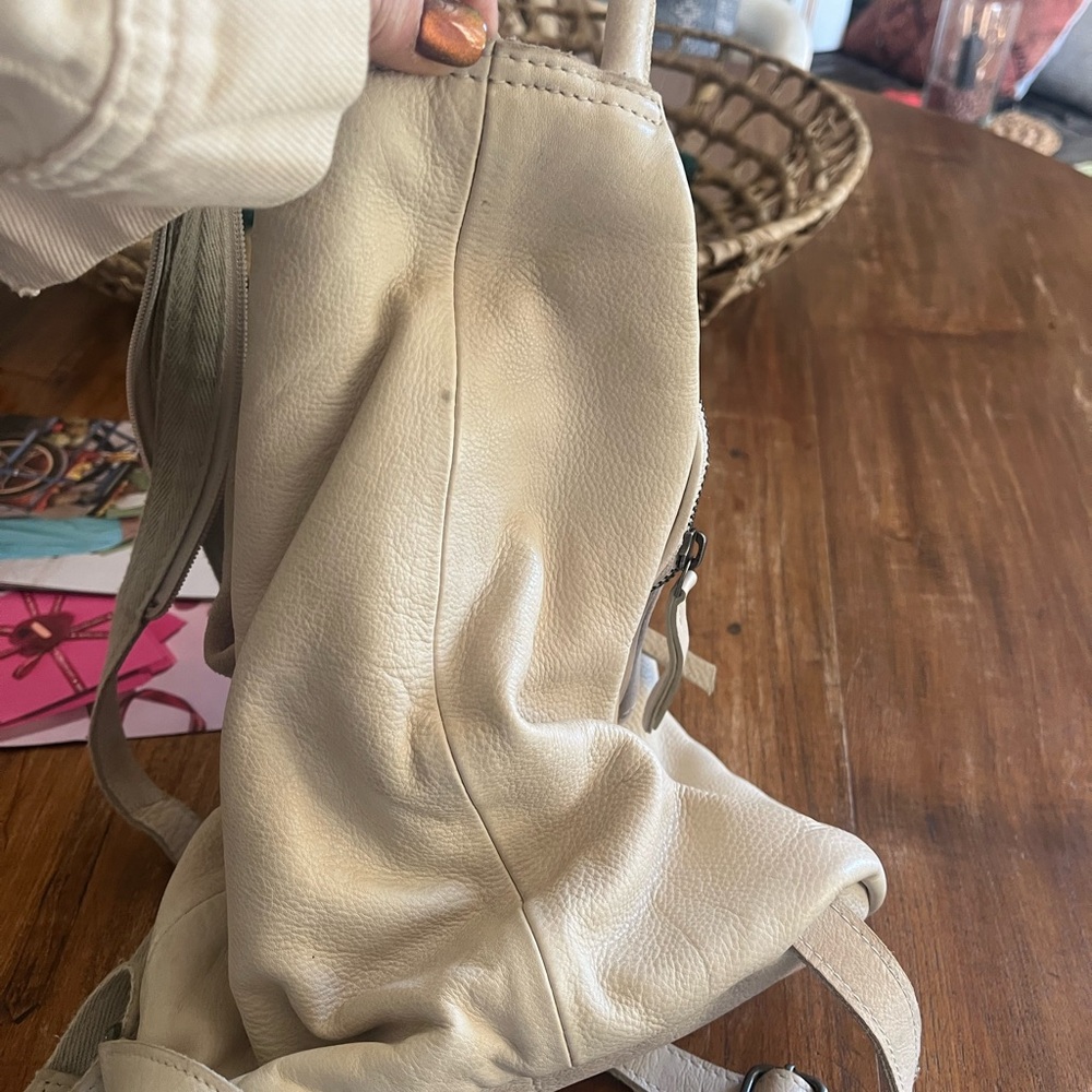 Stylish Cream Backpack - image 7